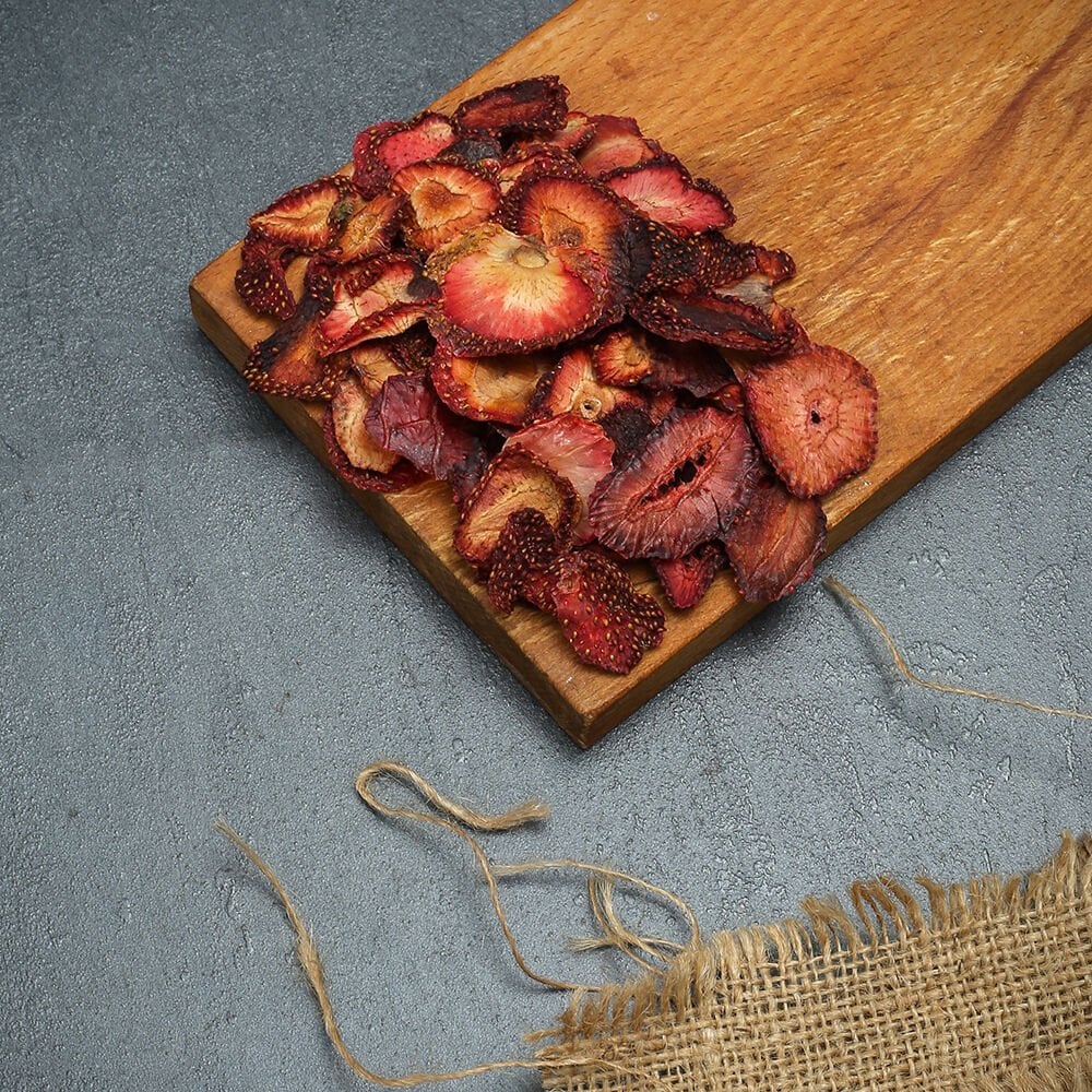 Doğal Çilek Kurusu | Katkısız, Yoğun Meyve Aroması ve Canlı Lezzet