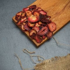 Doğal Çilek Kurusu | Katkısız, Yoğun Meyve Aroması ve Canlı Lezzet