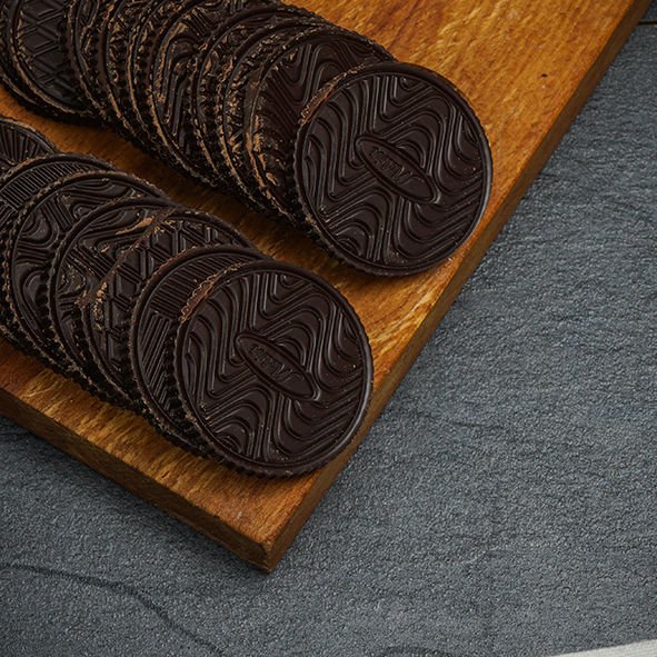 Bitter Madlen Çikolata | Yoğun Kakao Tadında, İnce Form ve Şık İkram