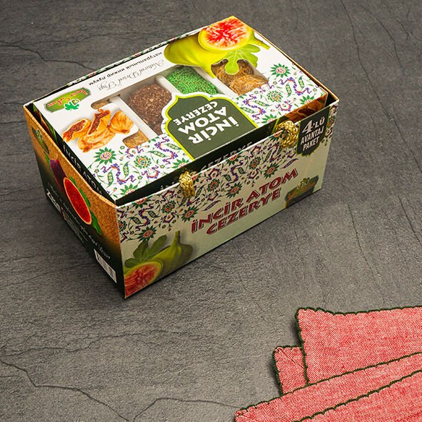 Kibarzade Çantalı İncirli Atom Cezerye 500 g | Zengin İçerik, Yumuşak Doku ve Hediyelik Sunum