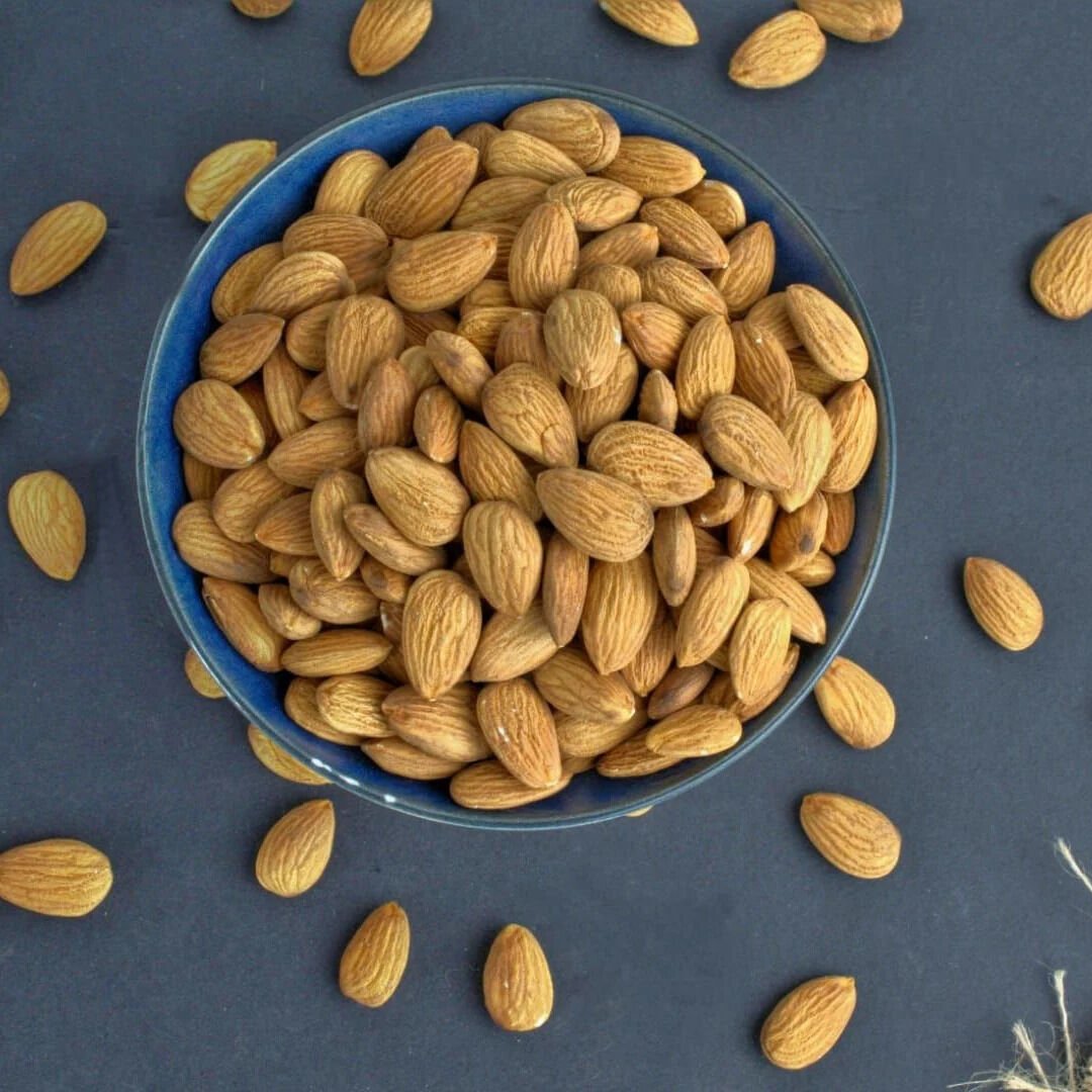 Çiğ Şili Badem | Doğal Lezzet, İri Tane Yapı ve Katkısız Atıştırmalık