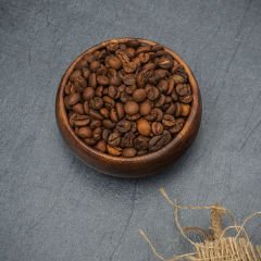 Taze Kavrulmuş Kahve Çekirdeği – Öğütülmemiş | Yoğun Aroma, Canlı Tat ve Maksimum Tazelik