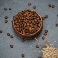 Taze Kavrulmuş Kahve Çekirdeği – Öğütülmemiş | Yoğun Aroma, Canlı Tat ve Maksimum Tazelik