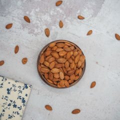 Çiğ Kayısı Çekirdeği