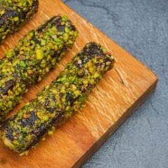 Fındık Ezmeli Antep Fıstıklı Sarma